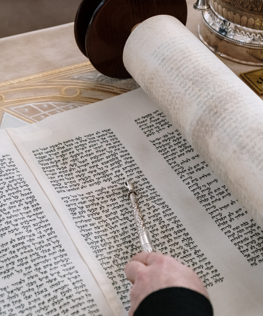 Reading Torah