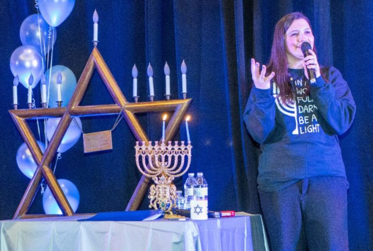 Rabbi Capptauber at Hanukkah